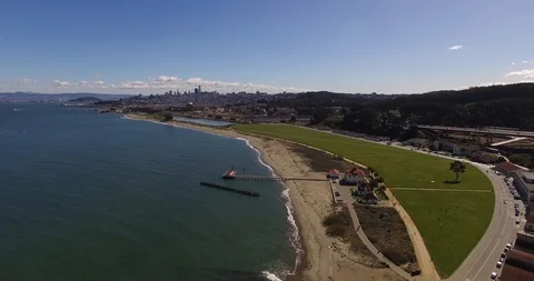 Aerial San Francisco PULL BACK Stock Footage by Airflow Creations. Bright day. Video stock 106810510