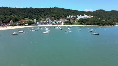 Aerial scene of drone flying high over speedboats yachts and luxury boats Vídeo Stock 230558435