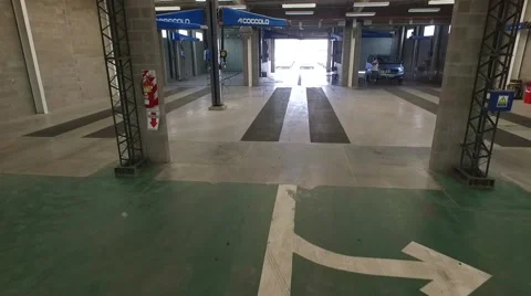 Aerial scene inside an import export car deposit. Vídeo Stock 59962854