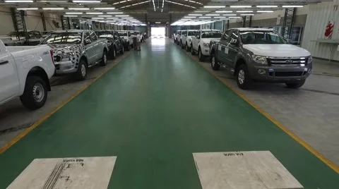 Aerial scene inside an import export car deposit. Vídeo Stock 59963832