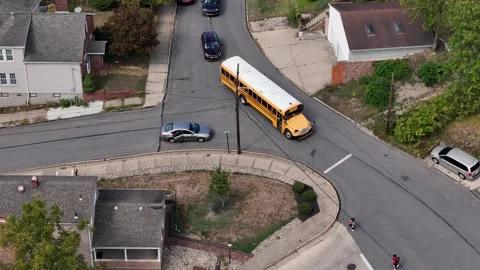 Aerial of School Bus Stop Drop-Off Vídeos de archivo 315797842