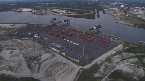 Aerial Ship Docks Containers 動画素材 5903392