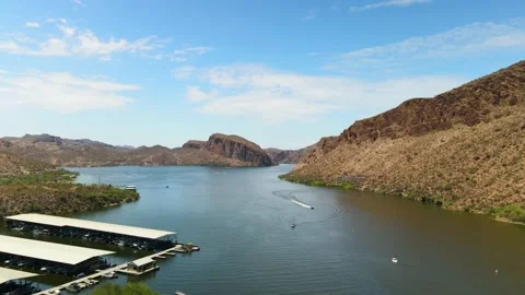 Aerial shoot flying towards the Massive rockface of Satchin cliff at Canyon Lake 스톡 동영상 170451270