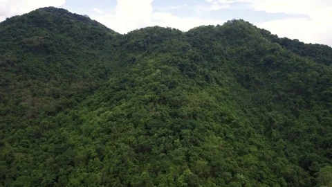 Aerial shot of beautiful mountain range 库存影片 75916846