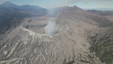 Aerial shot of Bromo volcano in Java island, Indonesia Video stock 253542500