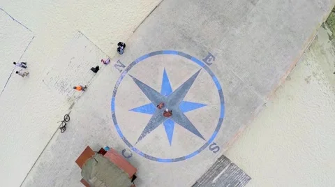 Aerial shot  climbs to a dramatic view of Playa Del Carmen Stock Footage 47743176