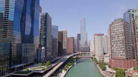 Aerial Shot Of Downtown Chicago - Upper Wacker Drive Stock Footage