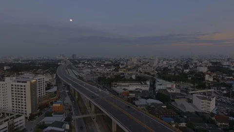 Aerial shot of elevated road at dusk 库存影片 74069309