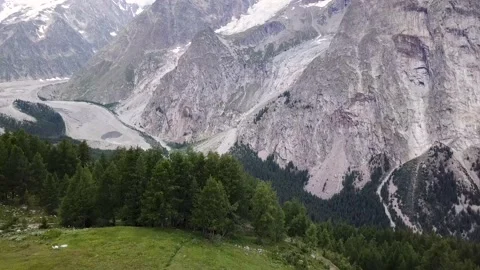 Aerial shot flight towars a glacier of the massif of Mont Blanc Stock Footage 159093128