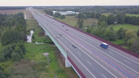 Aerial shot of highway on the bridge. Видео 79975604