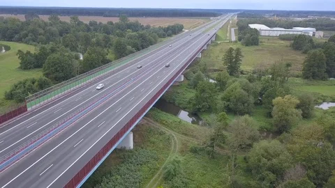 Aerial shot of highway. Vídeos de archivo 79692655