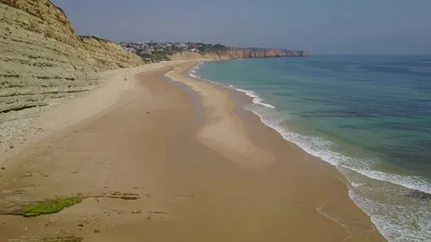 Aerial shot of a large beach Vidéo 249850358