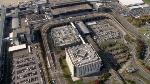 Aerial shot, Mid To High Spiralling Aerial of Sofitel Hotel, Gatwick 스톡 동영상 105962508