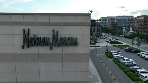 Inside a Neiman Marcus in Dallas, Texas (1950s) : r/texas