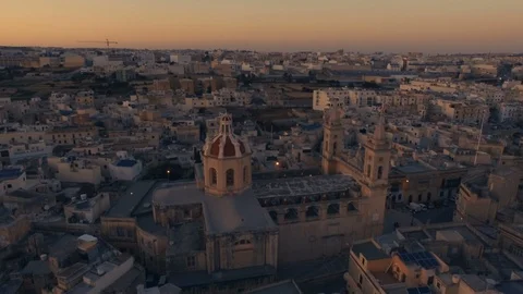 Aerial shot orbiting around St George Parish Church Stock Footage 91989157