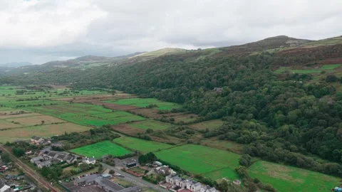 Aerial shot over fields in Stryd Fawr Harlech Wales UK Vídeos de archivo 347553919