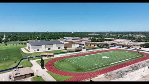 Aerial shot of Sam High School in Arlington Texas 스톡 동영상 336033906