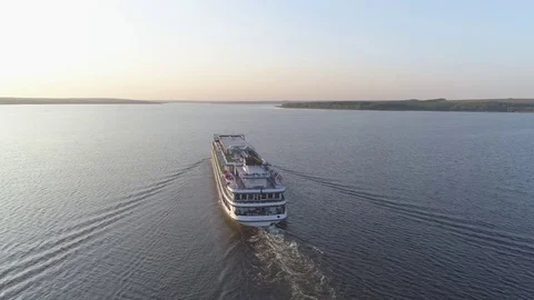 Aerial shot of ship in river Vídeos de archivo 84459771