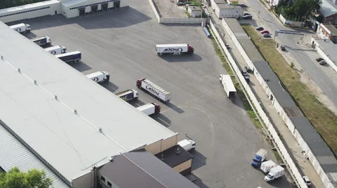 Aerial shot trucks at loading 2 UHD 4K Vidéo 46213073