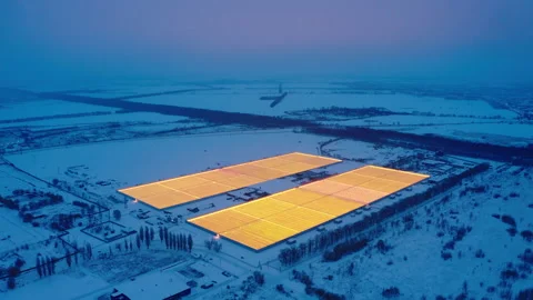 Aerial side view of large industrial greenhouses for growing plants in winter 스톡 동영상 149654909