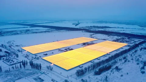 Aerial side view of large industrial greenhouses for growing plants in winter 스톡 동영상 149655151