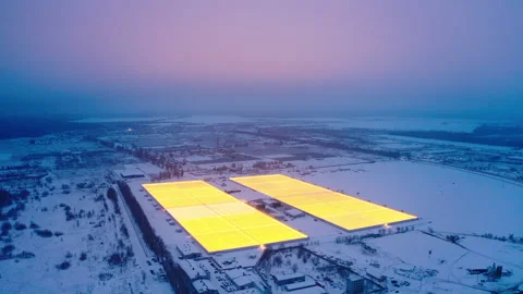 Aerial side view of large industrial greenhouses for growing plants in winter 스톡 동영상 149751992