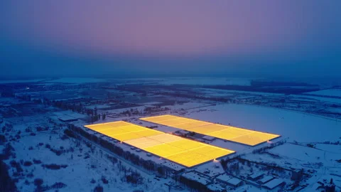 Aerial side view of large industrial greenhouses for growing plants in winter 스톡 동영상 149752170