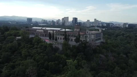 Aerial side view over the Castle of Chapultepec 스톡 동영상 164672696