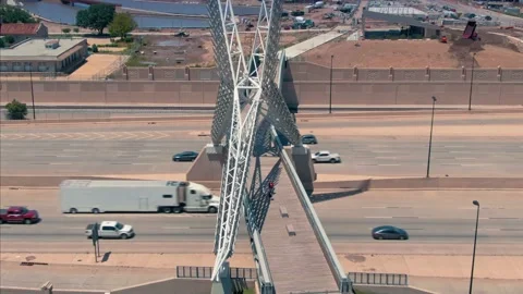 Aerial: Skydance Bridge crossing the Interstate Feeway, Oklahoma City, USA 스톡 동영상 130443147
