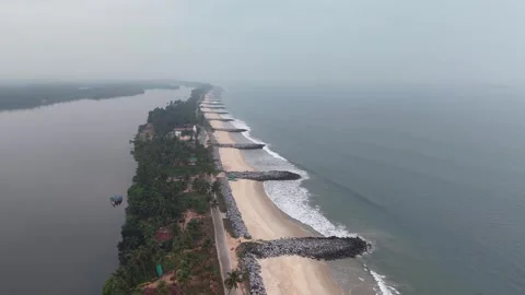 Aerial Slow Motion View of Malpe Beach Coastline in Udupi Karnataka India Vídeos de archivo 330456501