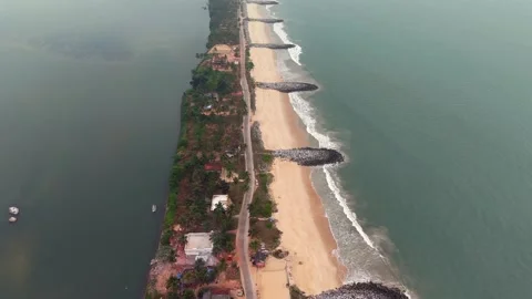 Aerial Slow Motion View of Malpe Beach Coastline in Udupi Karnataka India 動画素材 330456580