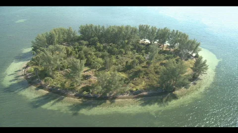 Aerial of Small Desolate Island 動画素材 691798