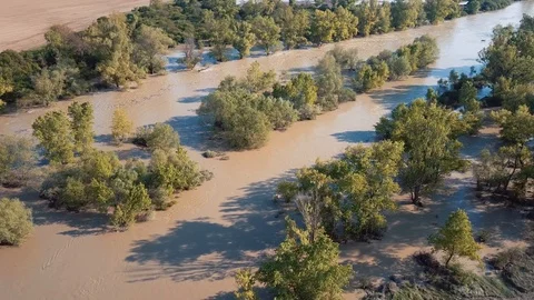 Aerial spring river flood in forest 스톡 동영상 85999267