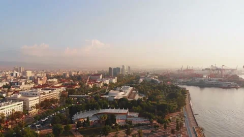 Aerial static view famous Mersin port city panorama with vast building landsc Vídeos de archivo 188031124