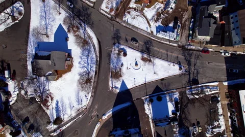 Aerial Straight Down - Snowy Intersection during the day 库存影片 170593290