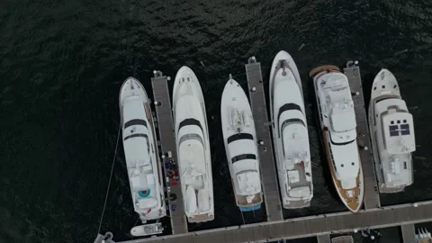 Aerial straight-down view of moored boats in South Florida Video stock 230981699