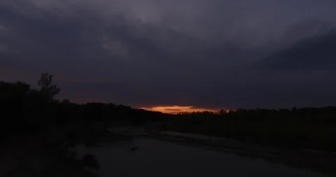 Aerial sunset over river 스톡 동영상 87550964