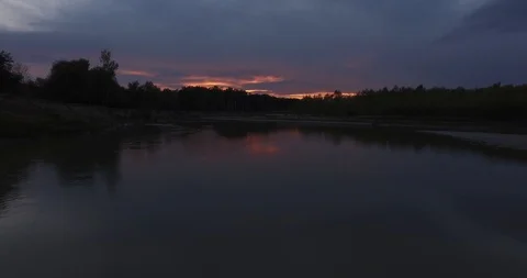 Aerial sunset over river 스톡 동영상 87550970