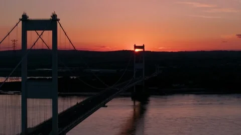 Aerial Sunset Pull Back of the Severn Bridge from the M48 스톡 동영상 274480962