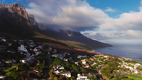 Aerial of Table Mountain and Twelve Apostles above Camps Bay, Cape Town 스톡 동영상 336287284
