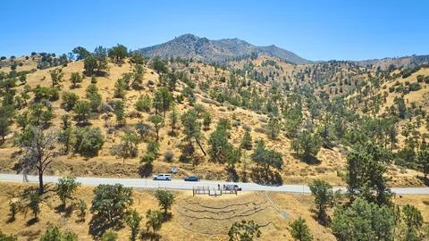 Aerial Tehachapi Loop Scenic Viewpoint Road and Golden Hills California Stockfoto's