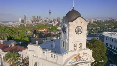 Aerial: Three lamps intersection in Ponsonby, Auckland, New Zealand 動画素材 253777294
