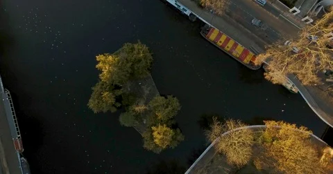 Aerial tilt down view of Little Venice area in London Stock Footage 70192244