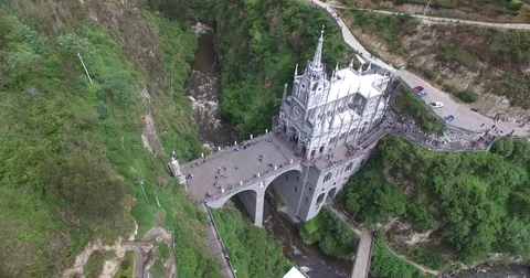 Aerial tilting down over the top of Sanctuario de Nuestra Señora La Lajas Stock-Footage 72628405