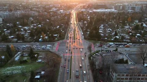 Aerial time lapse of city intersection at sunset time with dynamic traffic Stock-Footage 321954568
