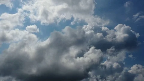 Aerial time lapse of clouds forming in sky Vídeos de archivo 118999308