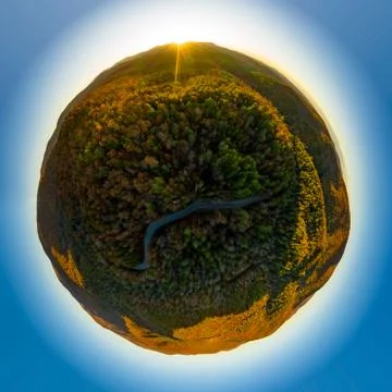 Aerial tiny planet effect of Fall sunset  in Georgia Mountains Foto stock