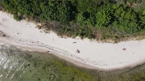Aerial top down of coast line of Mnchgut peninsula on the island of Rgen in.. 스톡 동영상 250087971