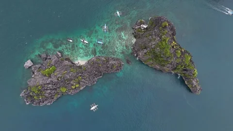 Aerial top down drone shot of a island in phillipines, with crystal clear ocean Stock Footage 291635938