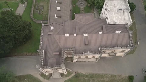 Aerial top down fly view Dadiani Palace Museum Zugdidi, 19th century neogot.. Vidéo 317994237